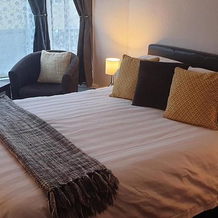 Lockinbar Holiday Apartments Tenby Eksteriør billede