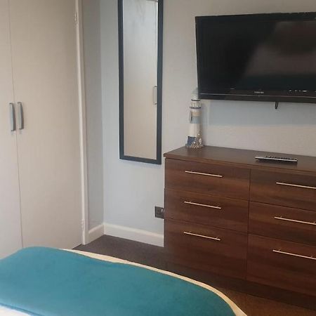 Lockinbar Holiday Apartments Tenby Eksteriør billede