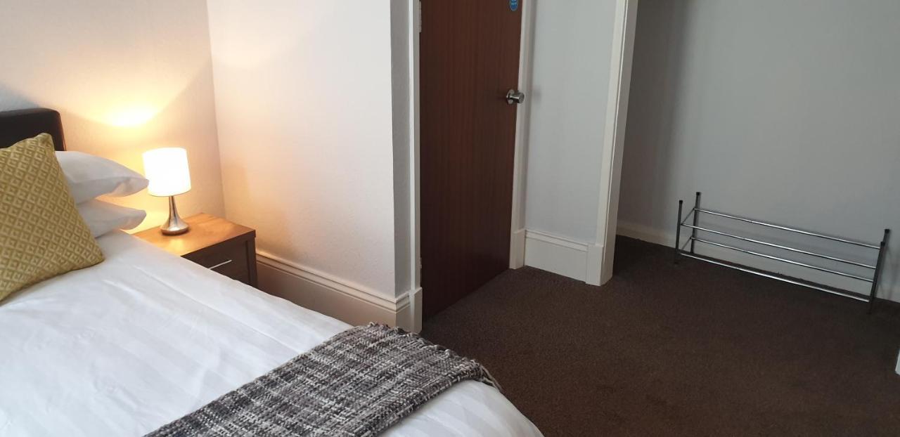Lockinbar Holiday Apartments Tenby Eksteriør billede