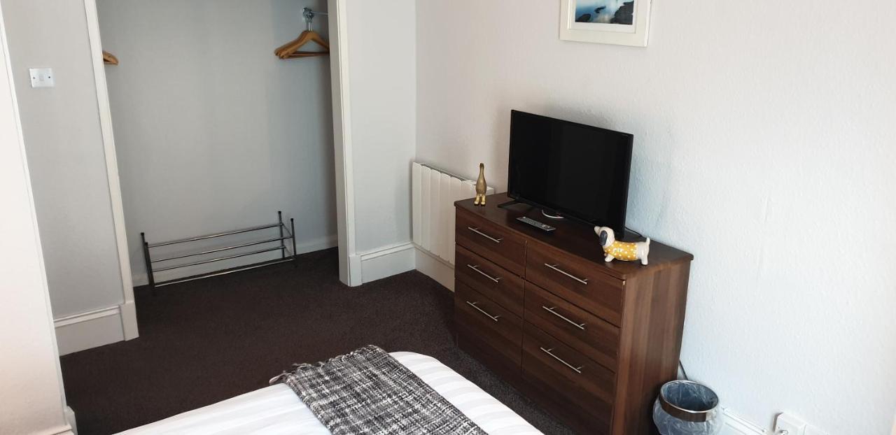 Lockinbar Holiday Apartments Tenby Eksteriør billede