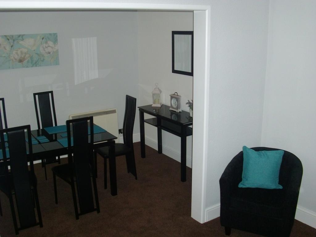 Lockinbar Holiday Apartments Tenby Værelse billede