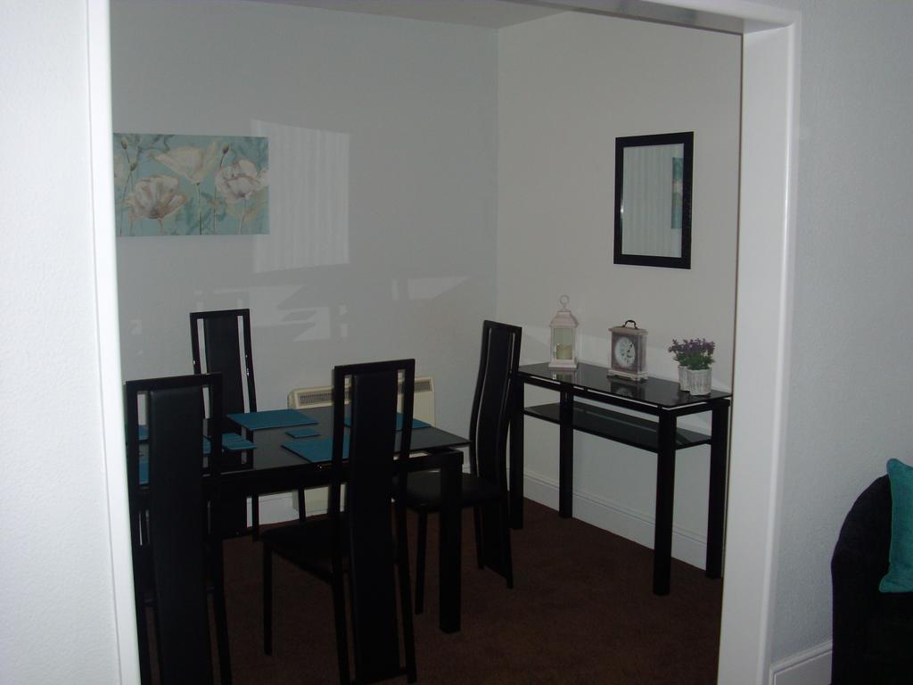 Lockinbar Holiday Apartments Tenby Eksteriør billede