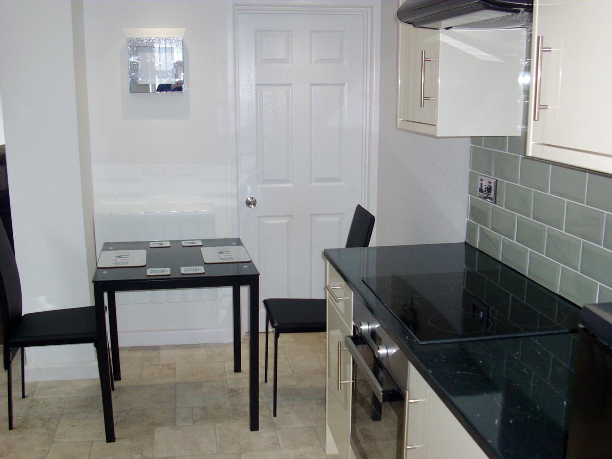 Lockinbar Holiday Apartments Tenby Eksteriør billede